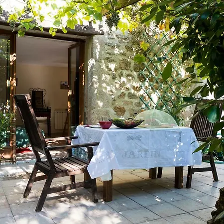 Au Balcon Des Saisons Bed & Breakfast La Rouveure
